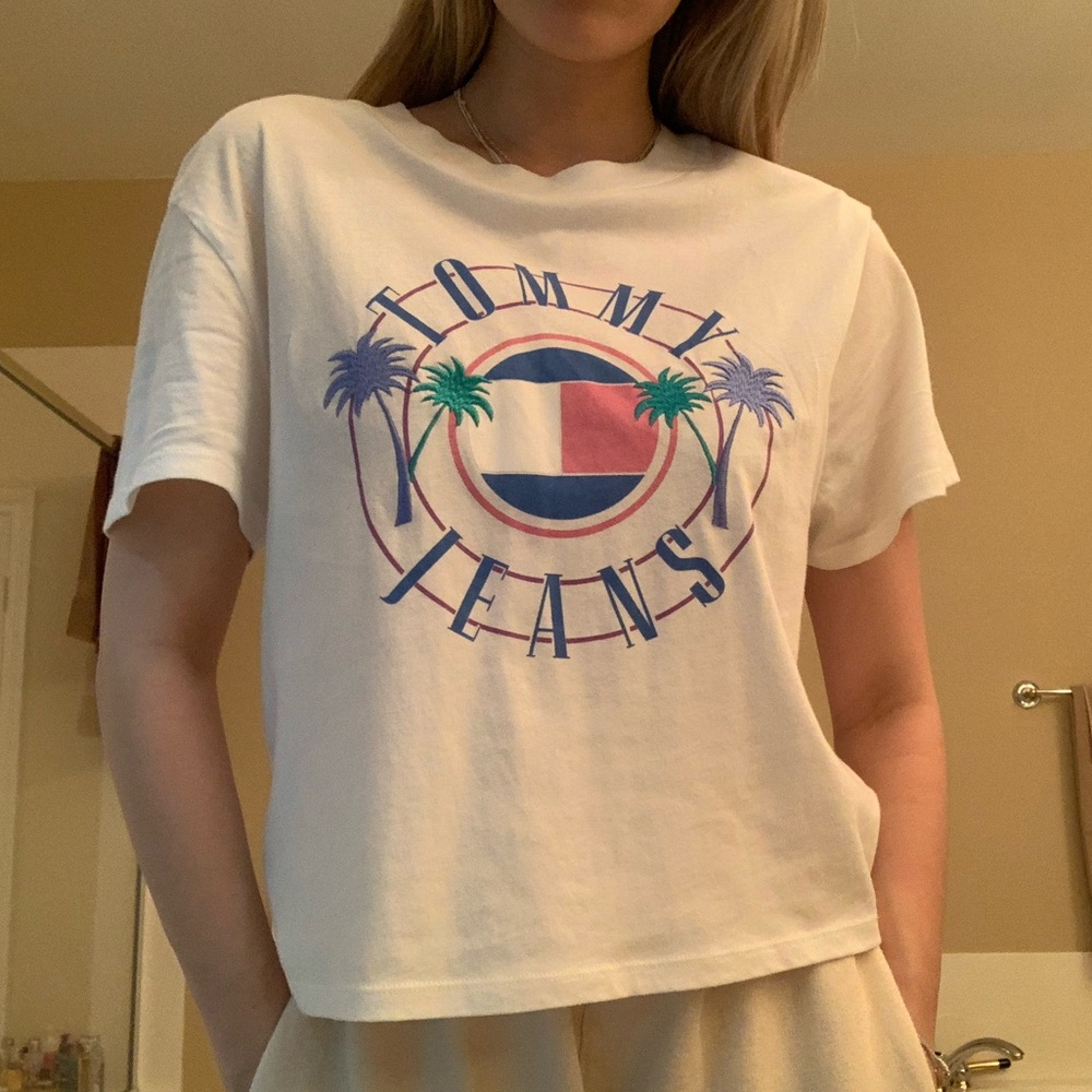 tommy jeans cropped tee
